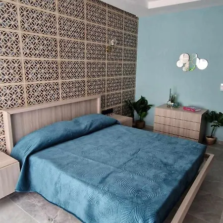 B8 Seaside Luxury With Private Bathroom - Dining Area Shared 4* San Pawl il-Baħar