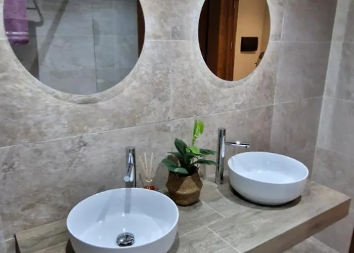 B8 Seaside Luxury With Private Bathroom - Dining Area Shared Maison d'hôtes 4*