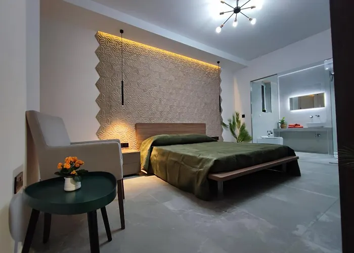 B8 Seaside Luxury With Private Bathroom - Dining Area Shared 4* San Pawl il-Baħar