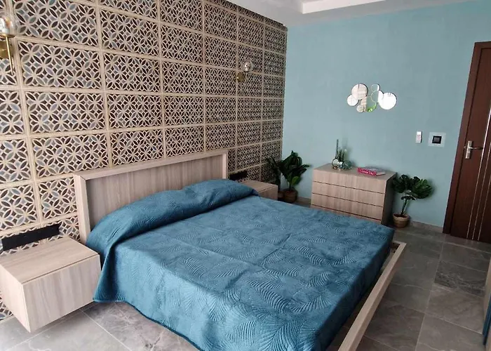 B8 Seaside Luxury With Private Bathroom - Dining Area Shared 4* San Pawl il-Baħar