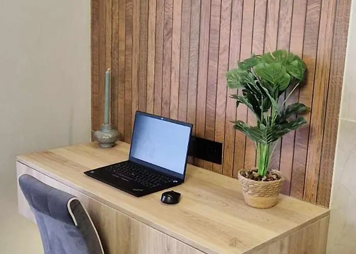 Maison d'hôtes B8 Seaside Luxury With Private Bathroom - Dining Area Shared