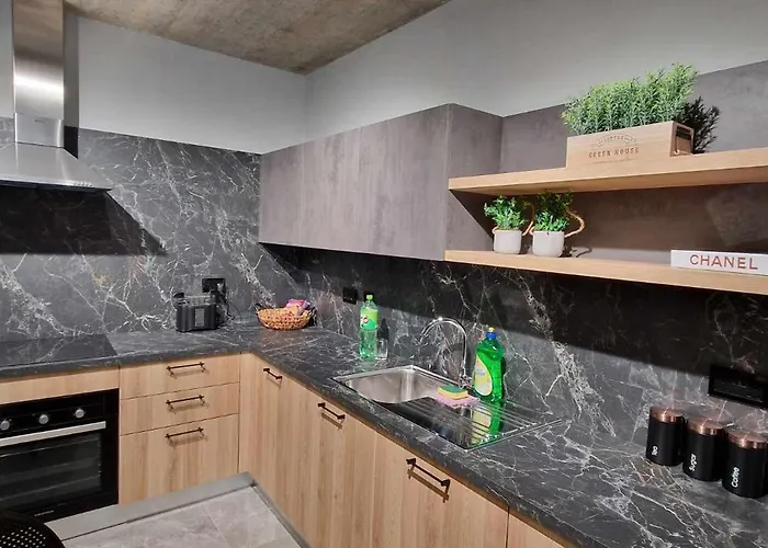 B8 Seaside Luxury With Private Bathroom - Dining Area Shared San Pawl il-Baħar