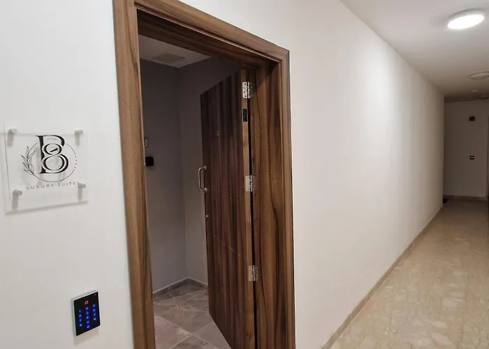 B8 Seaside Luxury With Private Bathroom - Dining Area Shared 4* San Pawl il-Baħar