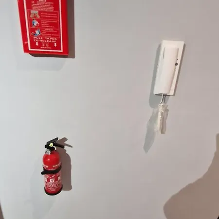 B8 Seaside Luxury With Private Bathroom - Dining Area Shared Konukevi